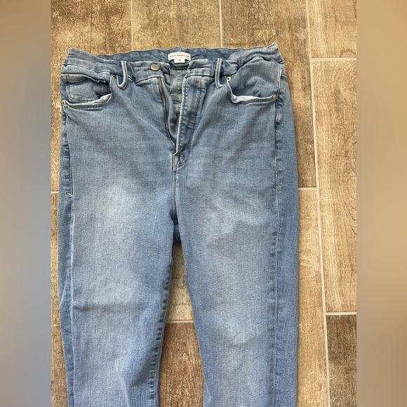 Good American! Good Waist, women’s size 16 - Picture 3 of 6